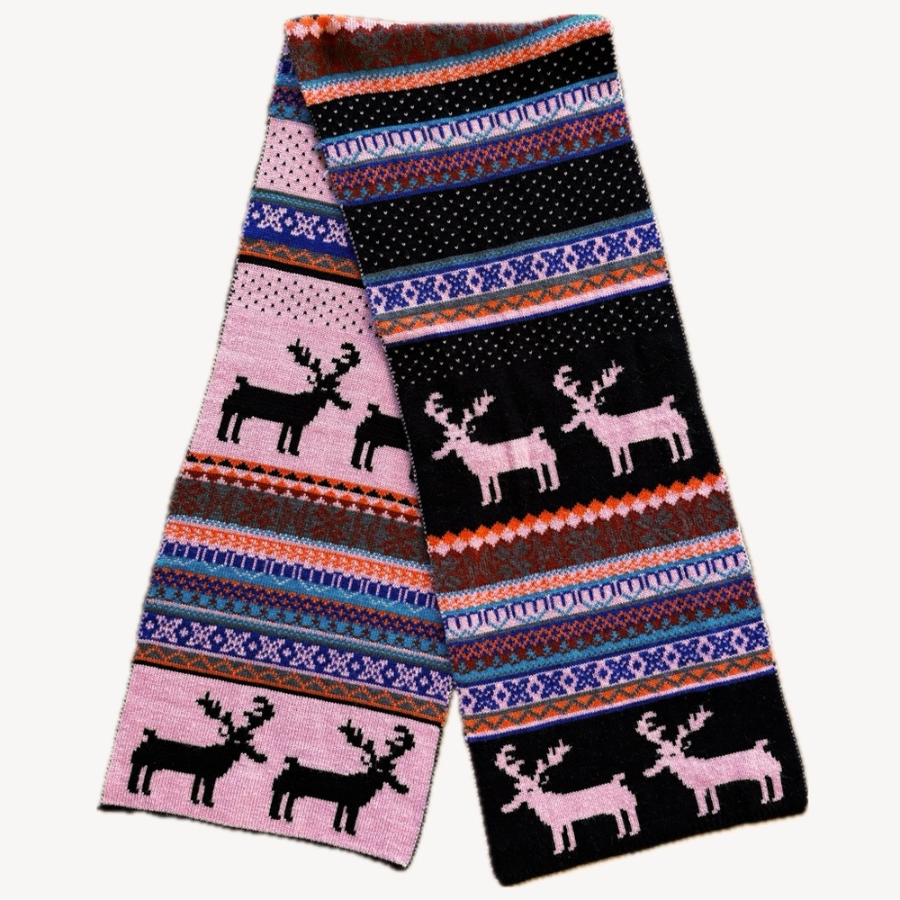 Lovarzi Reversible Reindeer Fair Isle Knit Winter Oversized Knit Scarf